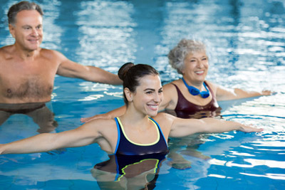 Fitnesskurse im Wasser
